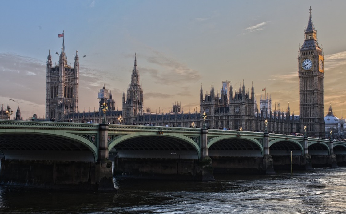 A fábrica da Novartis no Reino Unido, terá a realocação de produção de seus fármacos em outras subsidiárias